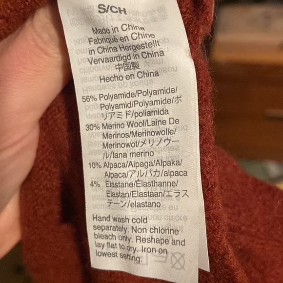 Madewell Bartlett V-Neck Sweater, Coziest Yarn, Small - Picture 6 of 6